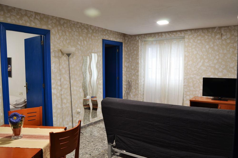 Marques De Guadiaro 1 Apartamentos Málaga Exterior foto